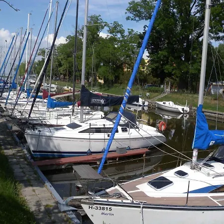 In Balatonmariafurdo 19435