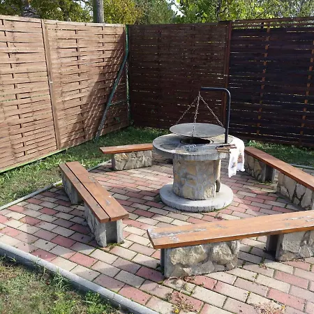 In Balatonmariafurdo 19435 度假居 *